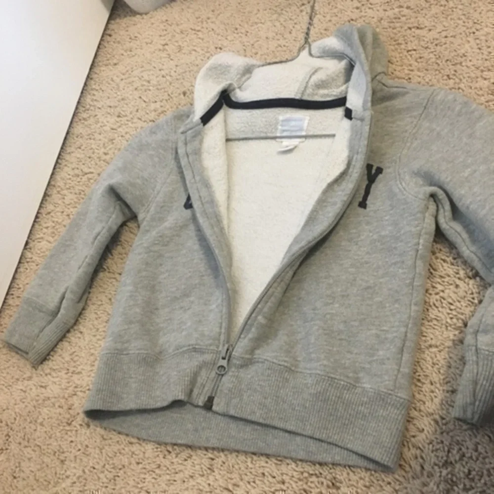 Boys size 3T Old Navy jacket gray navy